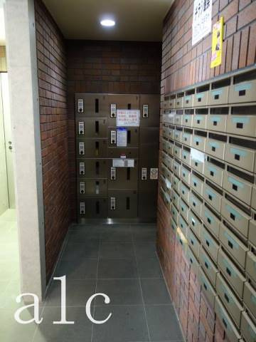 杉並区下高井戸２丁目の賃貸マンションのその他共用部分|集合ポスト