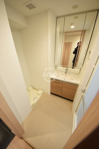 スマートカーサ伏見町の独立洗面台|スマートカーサ伏見町　洗面所