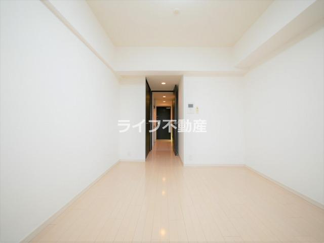 S-RESIDENCE緑橋Serioの居間・リビング|ゆったりとした居間です