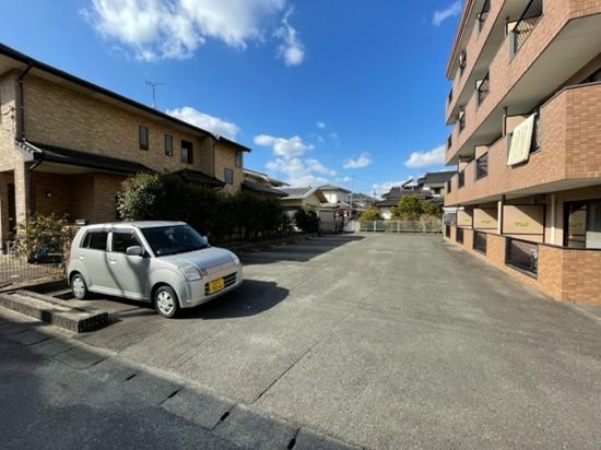 セピアコートの駐車場
