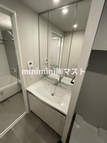 大阪市西区阿波座１丁目の賃貸マンションの洗面所