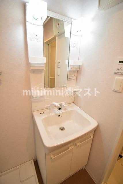 大阪市西区九条１丁目の賃貸マンションの洗面所