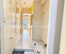 ダイニチ館7番館の玄関