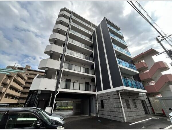 LUANA・AIR・RESIDENCE錦町