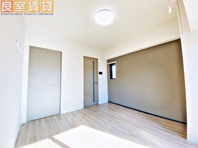 【洋室】 | 御器所ウエスト