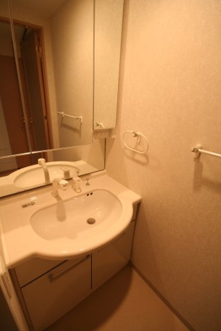 同マンション別部屋参考写真です。