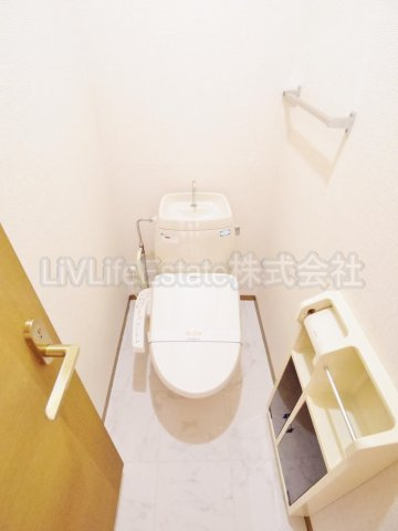 小平市小川町２丁目のアパートのトイレ