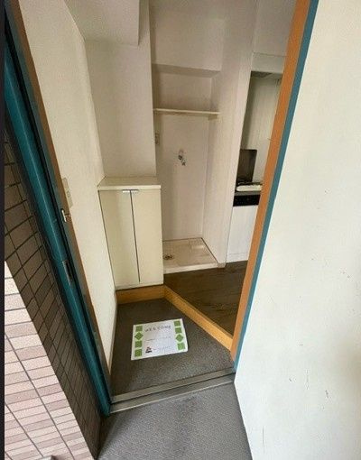 江東区亀戸６丁目の賃貸マンションの玄関