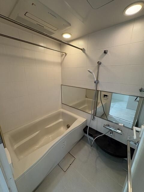 グラーサ三軒茶屋の浴室