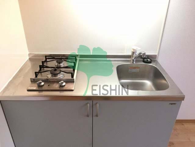 Casa JR箱崎 D棟のキッチン|ガスコンロ2口システムキッチン