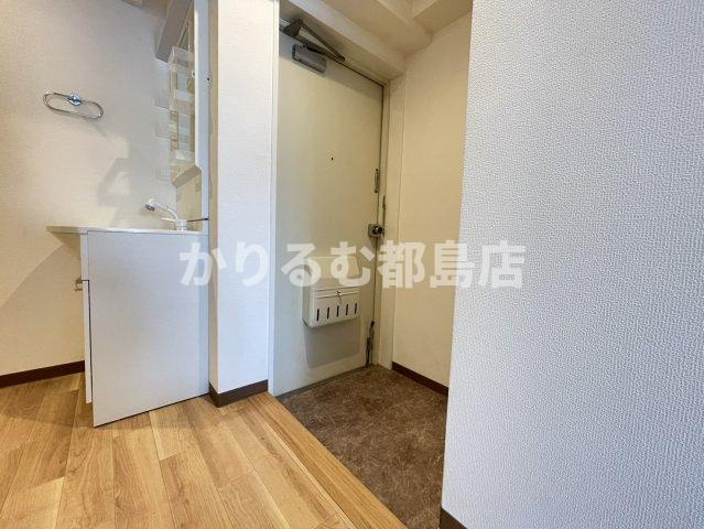 エール新谷の玄関