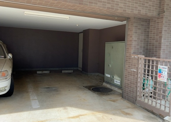 【駐輪場】 | ドラゴンマンション町田弐番館 | マンションの駐輪場は、事前に空きがあるか確認を取ると安心です。せっかく入居したのに駐輪スペースがない！なんてことになったら大変ですよね。そこで、内見時や購入前にはまず事前に確認しておくと良いでしょう。