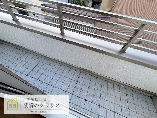 フォレストメゾン梅小路のバルコニー