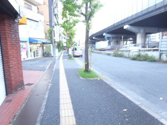 茨木市東奈良３丁目の店舗事務所