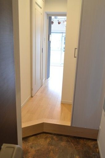 ライベストコート東陽の玄関