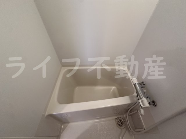 シャラロステの浴室
