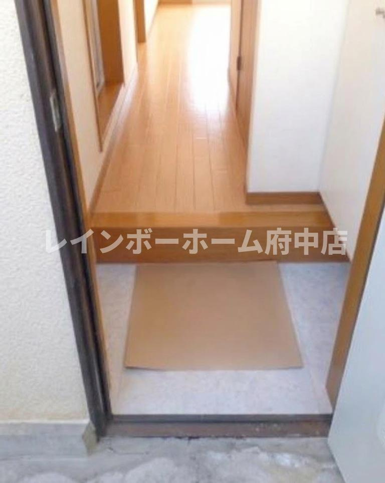 メゾンドトゥエンティスリーの玄関