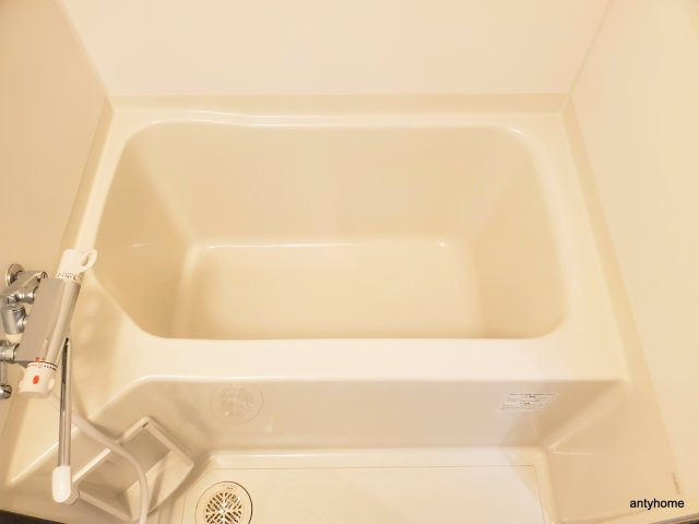 SERENiTE本町エコート　仲介手数料無料の浴室