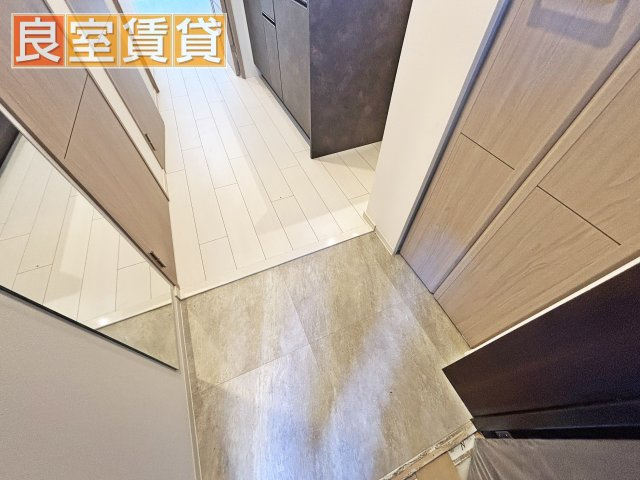 【玄関】 | リシュドール堀田駅東