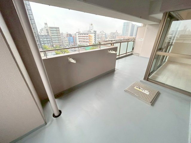 マインズ・コム神崎川のバルコニー