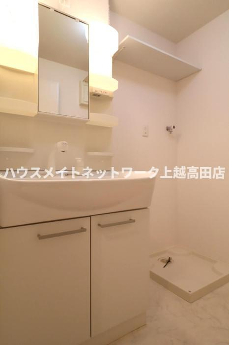 ハイツ９４３ Ａの独立洗面台|洗髪洗面化粧台