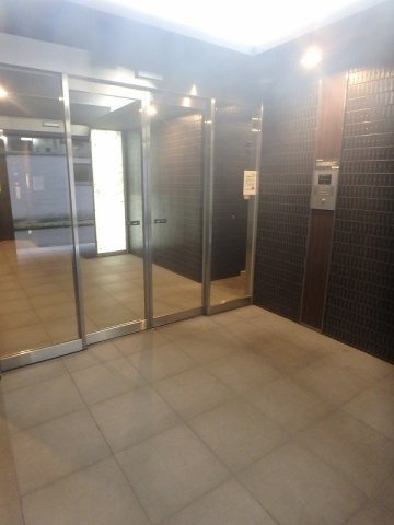 AXAS文京関口のエントランス
