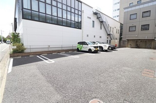 サンボナール新前橋の駐車場|駐車場