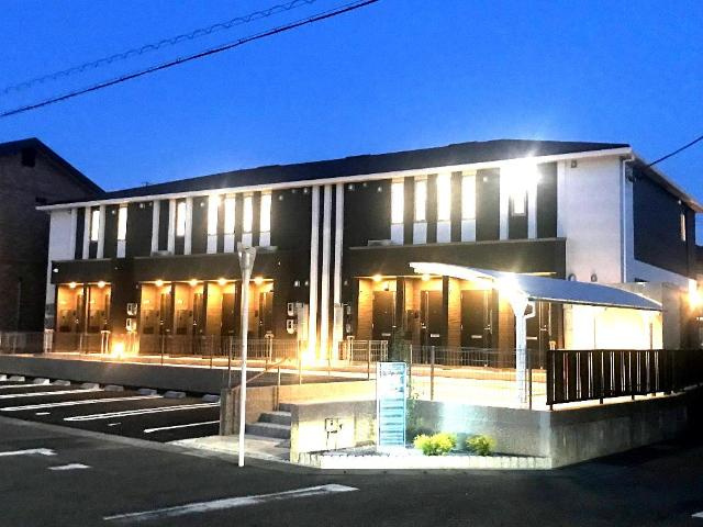 プランドール Ｆの外観|外観写真（夜）