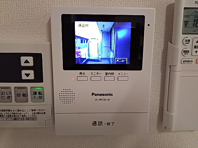 グランディオの内装|カメラ付インターホン