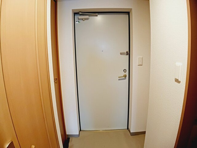 アルドール白石の玄関