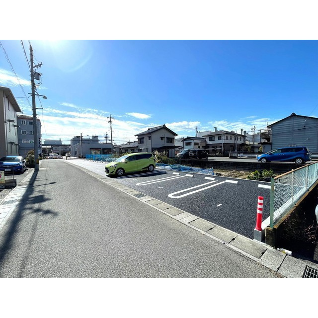岐阜市市橋４丁目の駐車場の駐車場