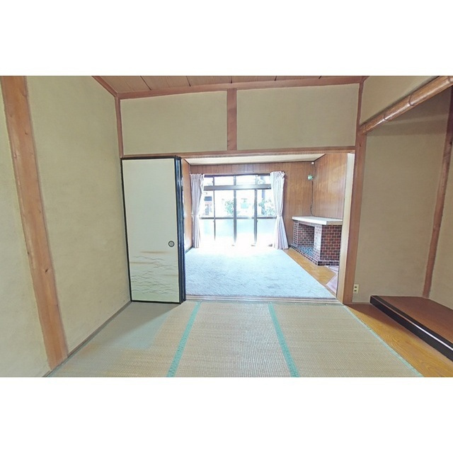 鷺山1768番267貸家の居間・リビング