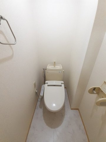 エトワール畔見　Ｂのトイレ|コンパクトで使いやすいトイレです