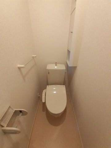 ＬａＴｏｕｒＫＡＩＺＡＷＡ　Ⅳのトイレ|トイレもきれいです