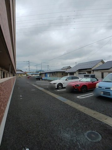 ニューグランド　オアシスの駐車場|駐車場に車を止められます