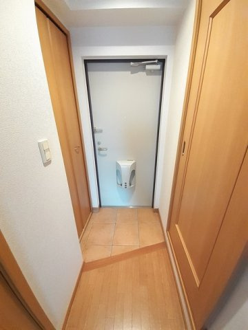 ナカイパレス　ＰａｒｔⅡの玄関|ゆったりとした玄関です