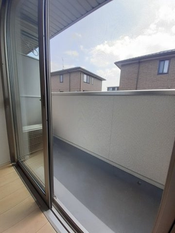サン　ウェストのバルコニー|落ち着いた時間を過ごせるバルコニーです