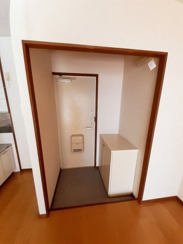 あかしあハイツの玄関|毎日通る玄関はこちらです