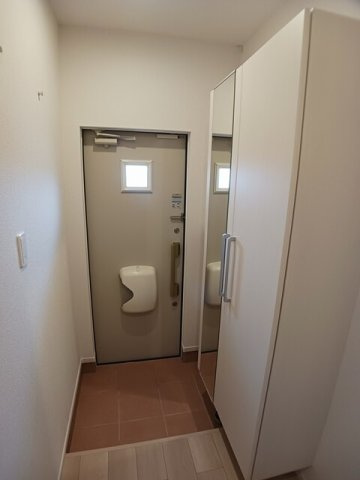 ルストパラディ　久留馬の玄関|きれいな玄関です