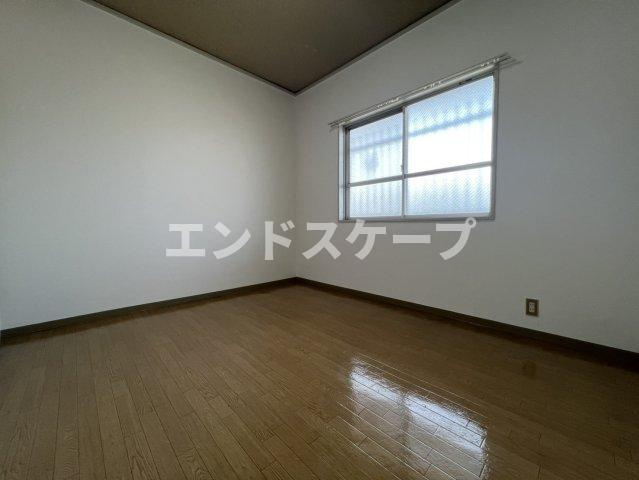 レナジア筑縄の洋室|高崎、前橋のお部屋探しはエンドスケープまで！お客様の理想お聞かせ下さい♪