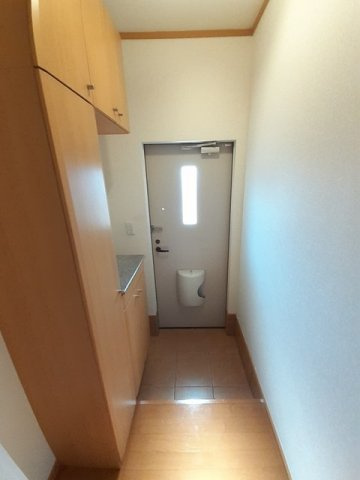 グリーンリッチの玄関|明るい玄関です