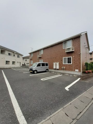 ハーモニー・ベルⅡの駐車場|駐車場があるので、車を買う予定の方も安心です