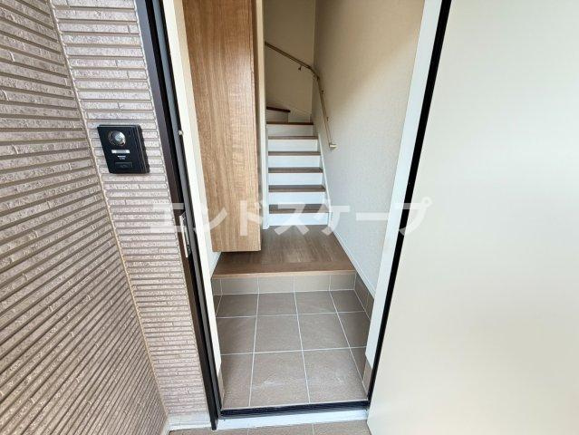 Viscontiの玄関|明るい玄関です