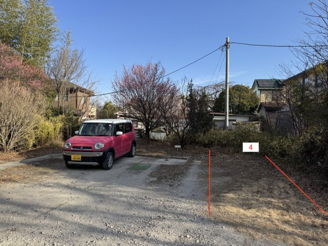 スズランハイツ中石原の駐車場|駐車場があるので、車を買う予定の方も安心です