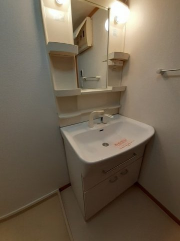 シーダープレインの洗面所|脱衣スペースもあります