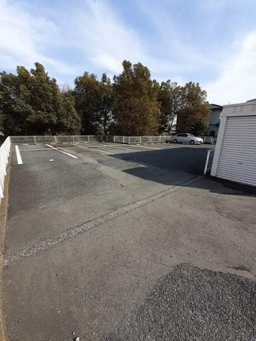 グリーンフィールドの駐車場|駐車場があります