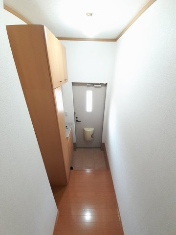 ラフィーネメゾン　Ｂの玄関|きれいな玄関です