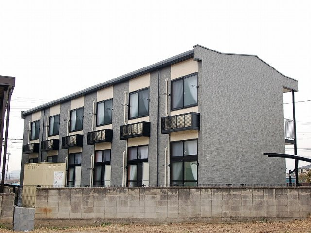 レオパレスデイジー上並榎の外観|外観は落ち着いています