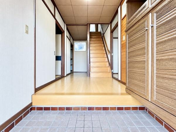 【玄関】 | 明石市東朝霧丘　中古戸建