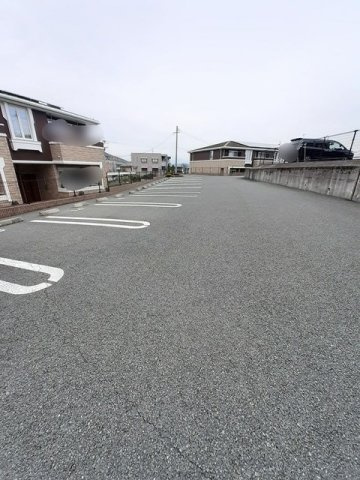 フォーリストⅡの駐車場